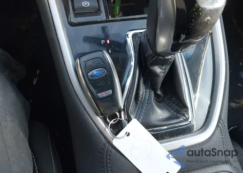 2020 Subaru Outback Premium z USA, uszkodzony, nr VIN 4S4BTAEC6L3126967